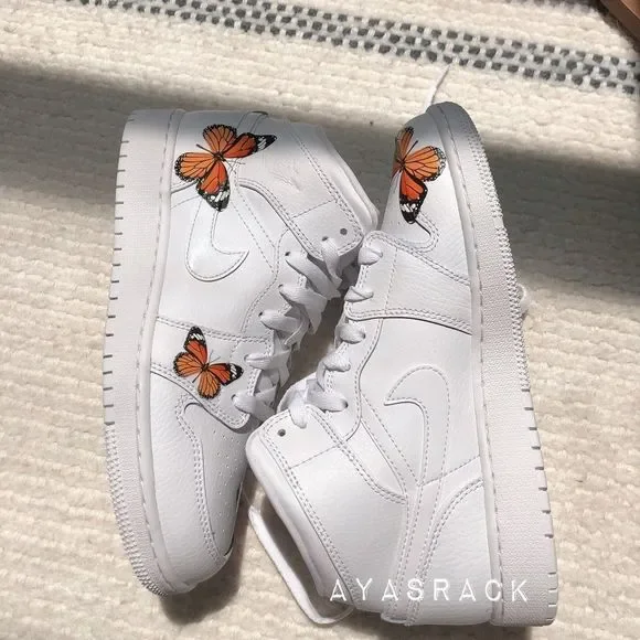 Air jordan custom butterflies - Picture 5 of 11